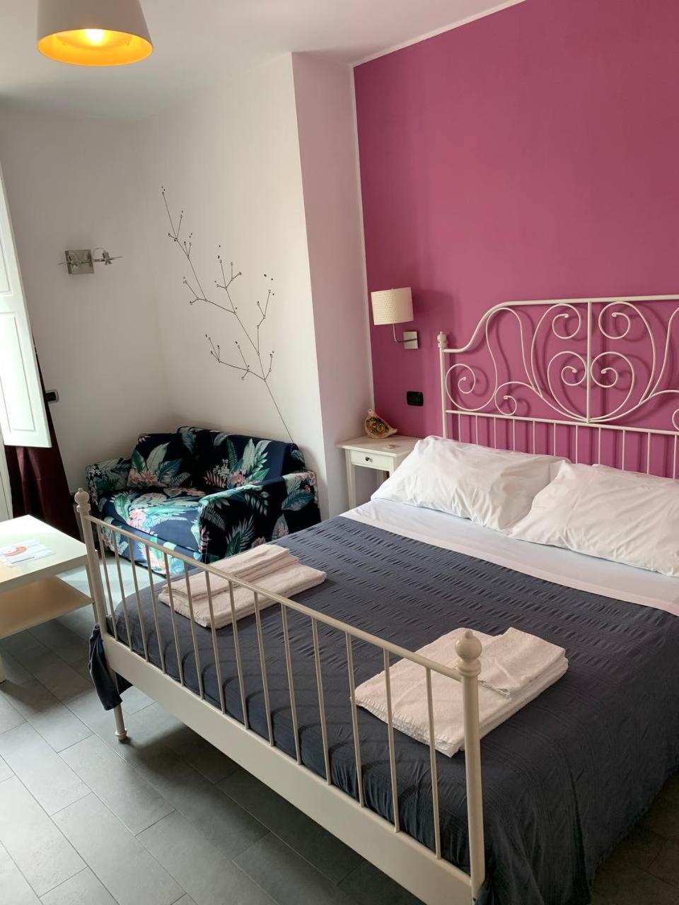 Guest House Le Sibille Taormina Exterior foto